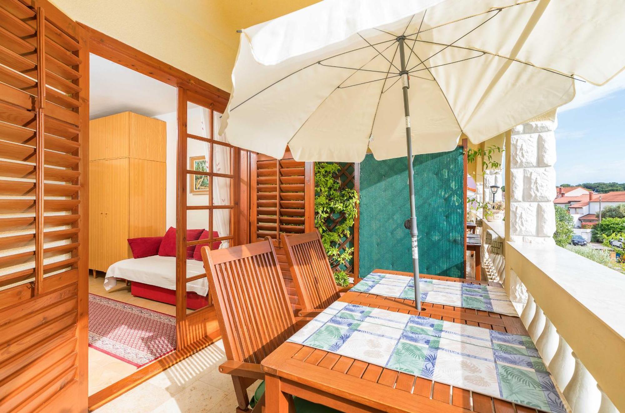 Villa Nada In Fazana - Near The Beach 外观 照片