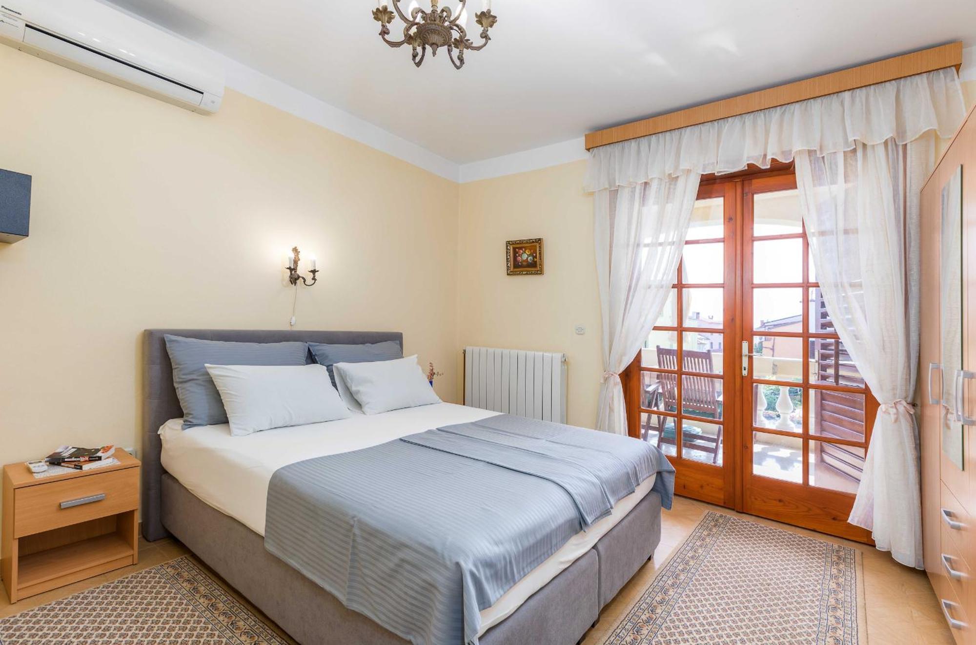 Villa Nada In Fazana - Near The Beach 外观 照片