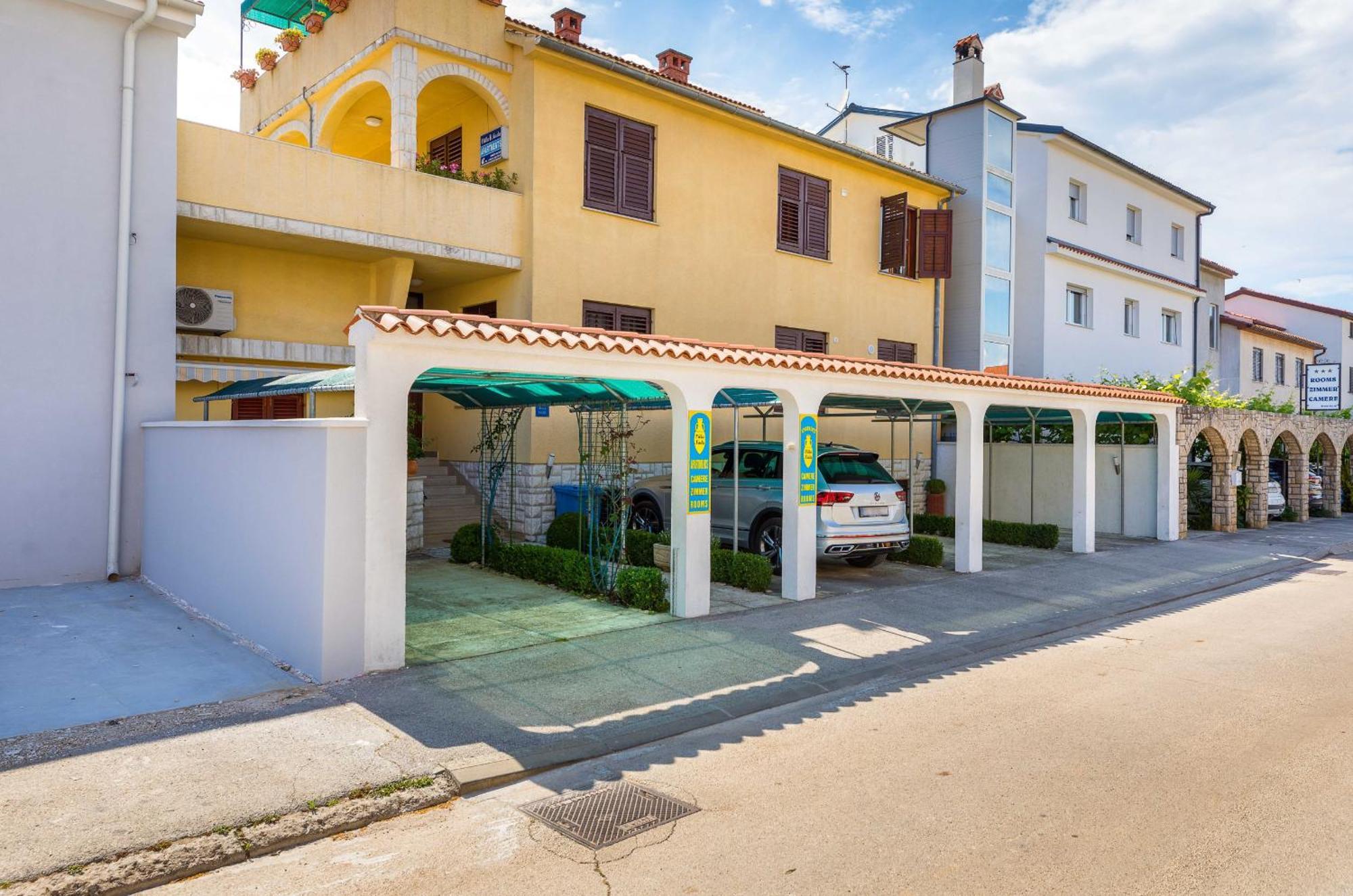 Villa Nada In Fazana - Near The Beach 外观 照片