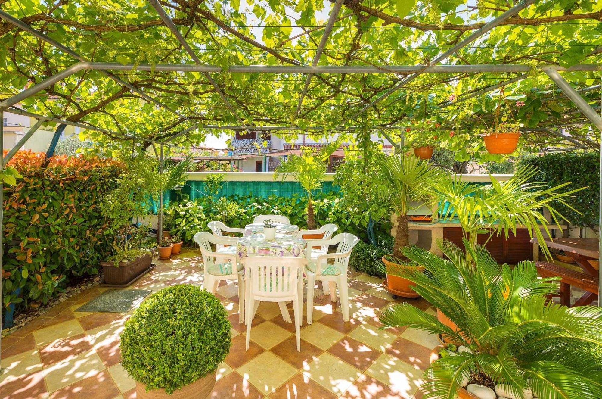 Villa Nada In Fazana - Near The Beach 外观 照片
